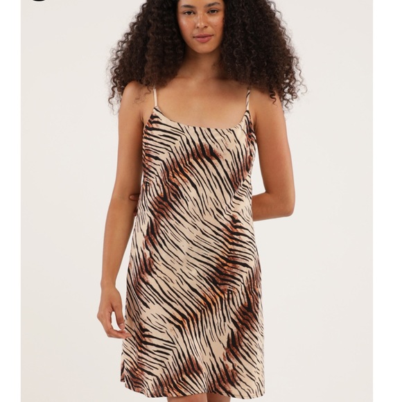 NWT RVCA Macarthur Mini Dress - Picture 4 of 6